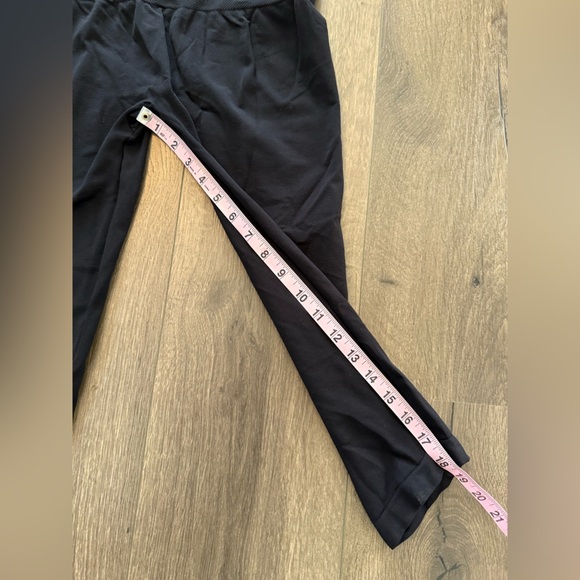 Assets by Spanx Black Leggings Size XL - Picture 7 of 7